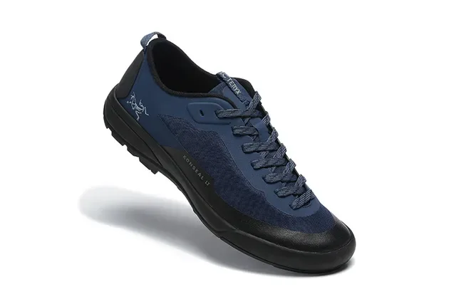 Arc'teryx Konseal LT noires baskets lifestyle 5