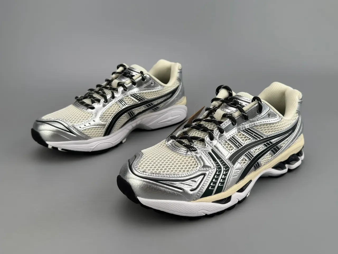 ASICS Gel-Kayano 14 Argent Noir Crème Chaussures de running 9