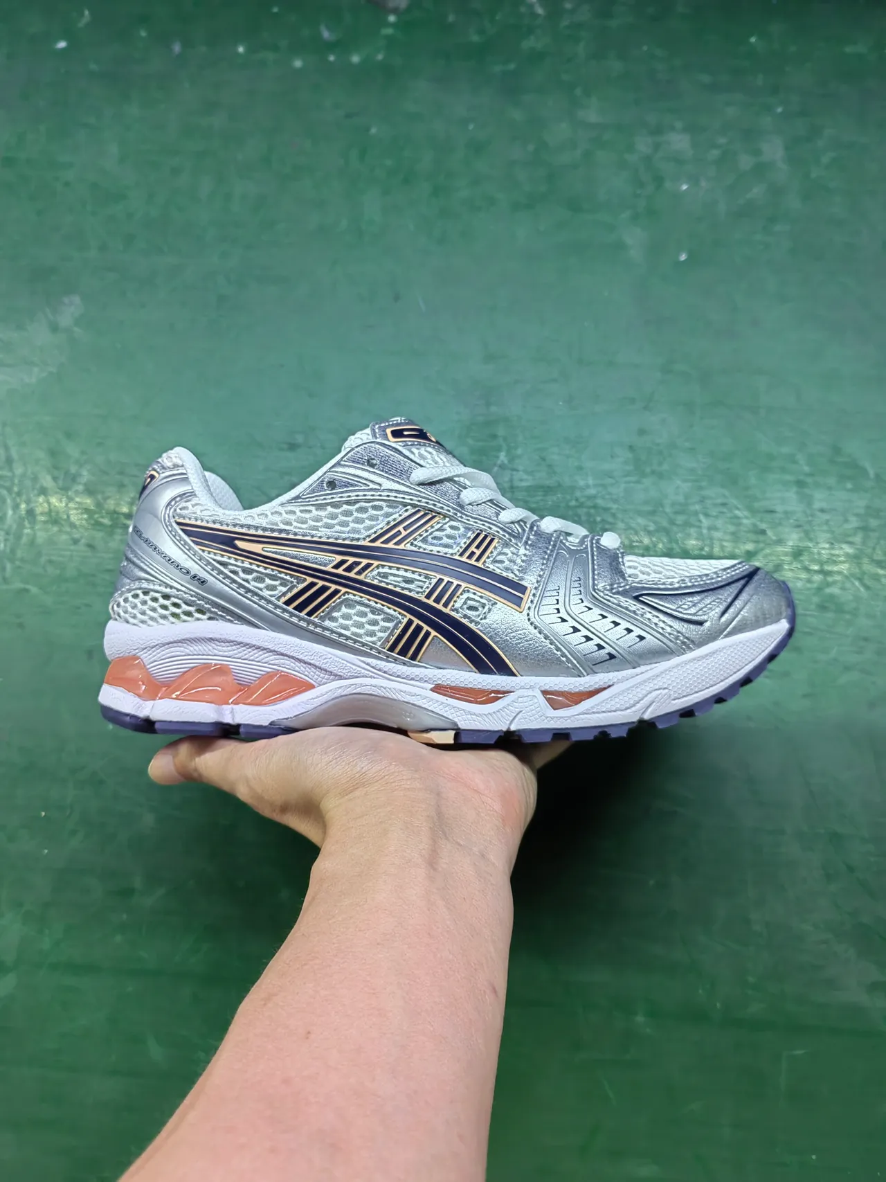 ASICS Gel-Kayano H Prateado Marinho Pêssego Tênis de corrida 2
