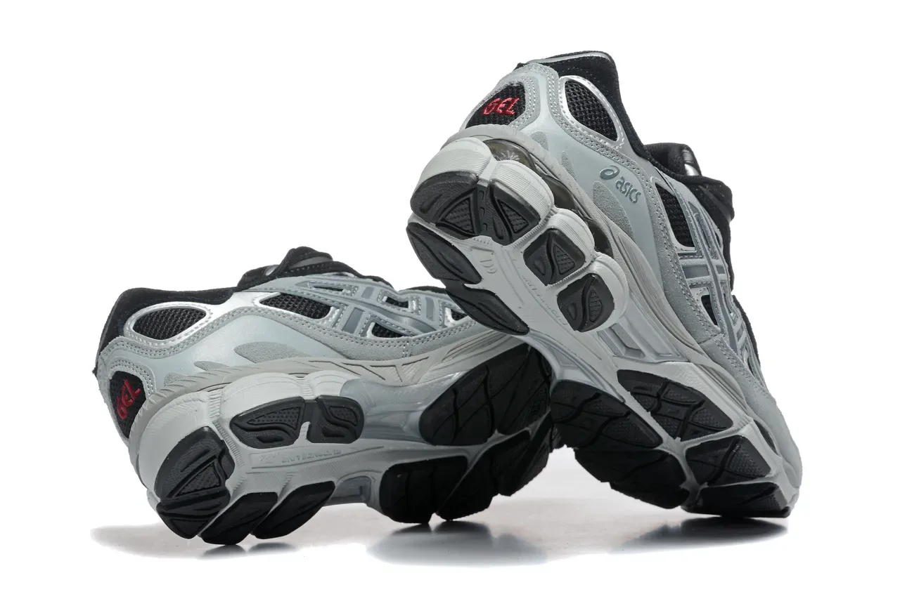 ASICS Gray Black Mesh And Synthetic Overlay Construction Structured Cage Design Running Shoes 4