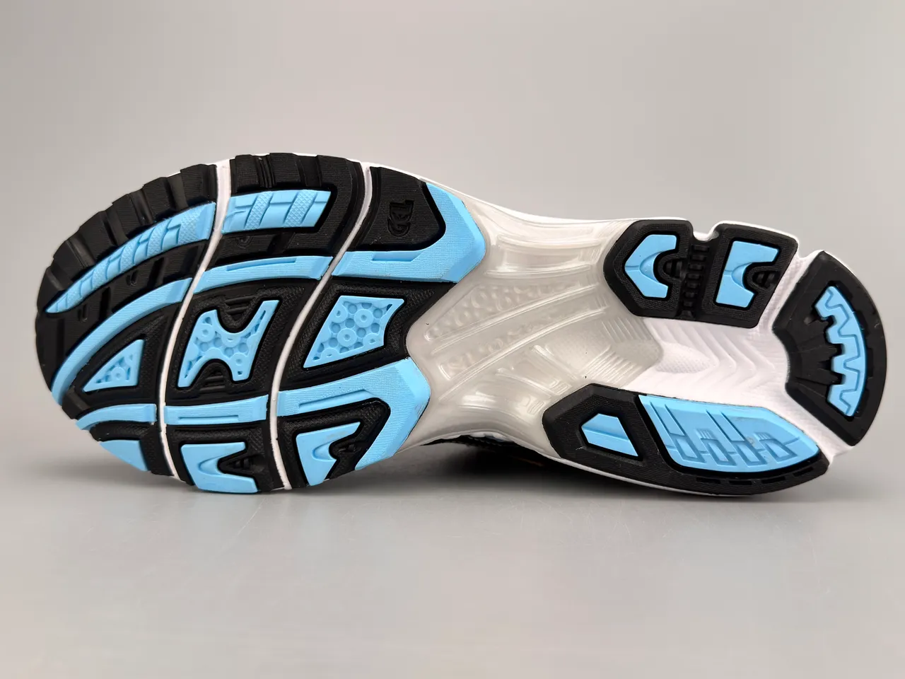 ASICS Silver Blue Metallic Synthetic Overlays Light Honeycomb Mesh Running Shoes 8