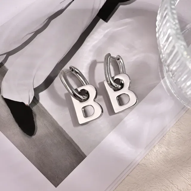 Balenciaga B Logo Hoop Brincos Prata Branco Metálico Letra 2