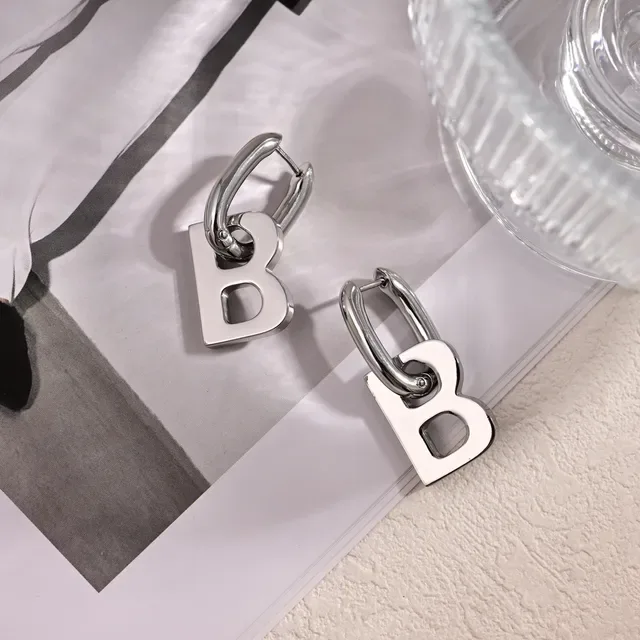 Balenciaga B Logo Hoop Brincos Prata Branco Metálico Letra 3