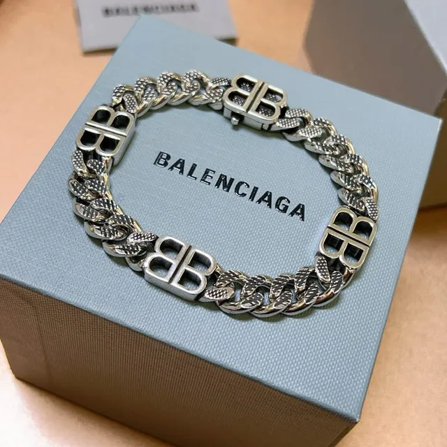 Balenciaga BB Chain prata preto chunky Curb-Link Polished Metal pulseira 9