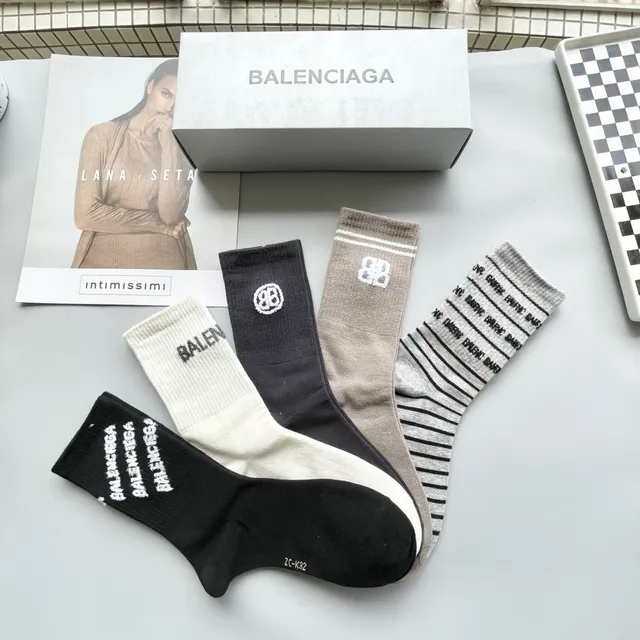 Balenciaga Black White Logo-Print Ribbed Cuff Socks 6
