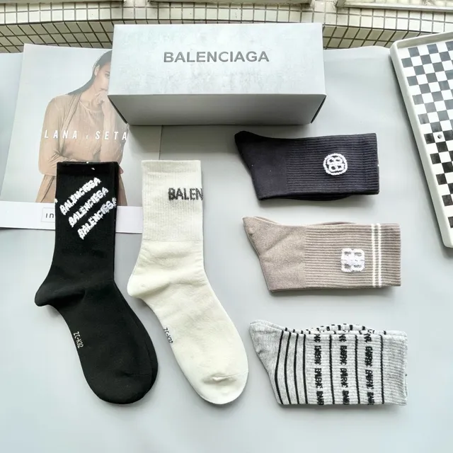 Balenciaga Black White Logo-Print Ribbed Cuff Socks 7