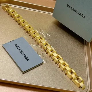 Balenciaga سوار معدني ذهبي اللون مفصل وسميك