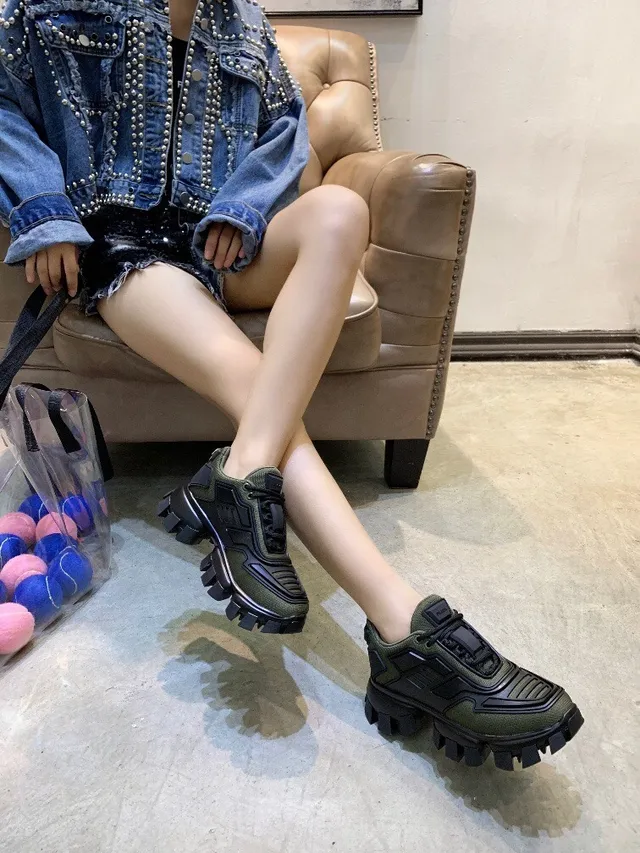 Balenciaga Defender Verde Oliva Tênis Chunky 2