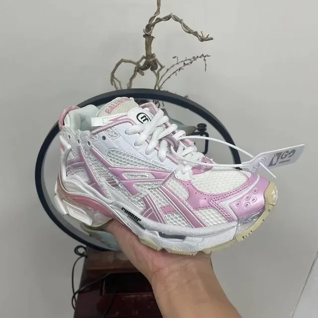 Balenciaga Runner حذاء رياضي كاجوال أبيض ووردي 7