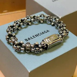 Balenciaga سوار سلسلة جمجمة سوار معدني بلون فضي