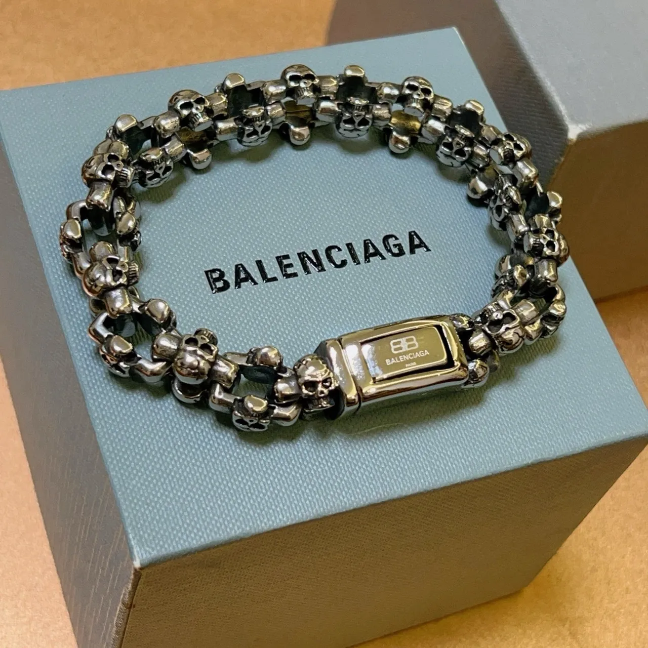 Balenciaga Pulseira de Corrente de Caveira Pulseira de Metal Prateado 6