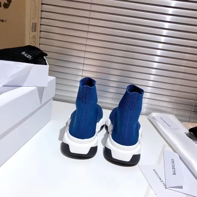 Balenciaga Speed Trainer حذاء أنيق أزرق وأبيض بدون أربطة نمط حياة 9