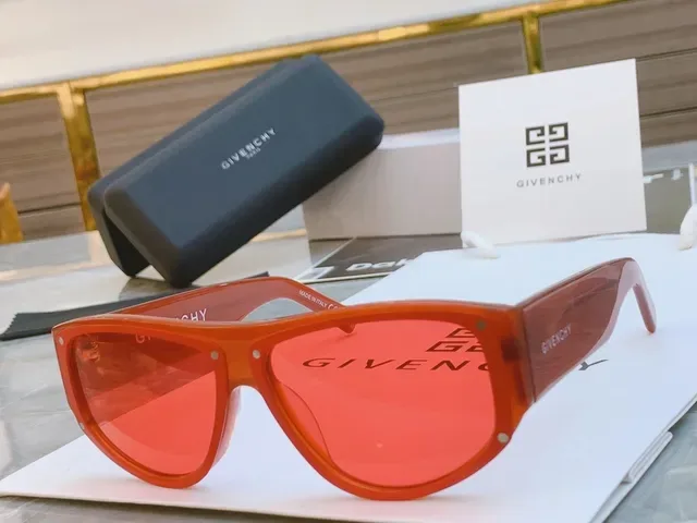 Balenciaga Square Oversized Black and Gold Sunglasses 5
