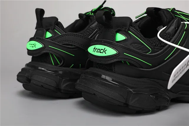 Balenciaga Track chaussures chunky noires et vertes 2