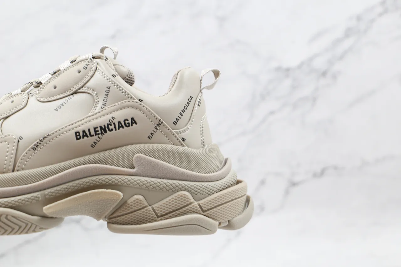 Balenciaga Triple S Beige Logo-Print tênis chunky 4