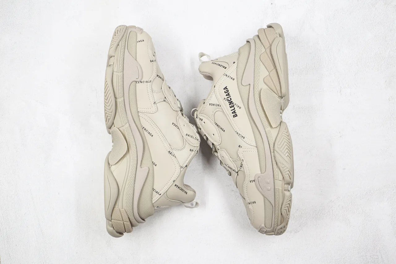 Balenciaga Triple S Beige Logo-Print tênis chunky 9