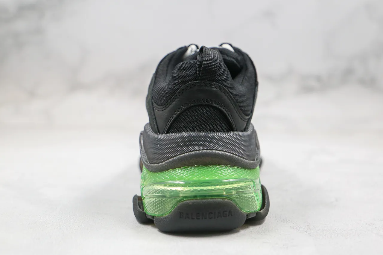 Balenciaga Triple S Preto Verde tênis chunky com sola oversized em camadas, cushioning translúcido 3