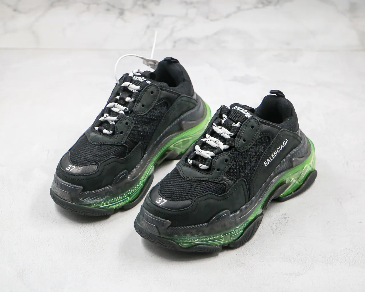 Balenciaga Triple S Preto Verde tênis chunky com sola oversized em camadas, cushioning translúcido 7