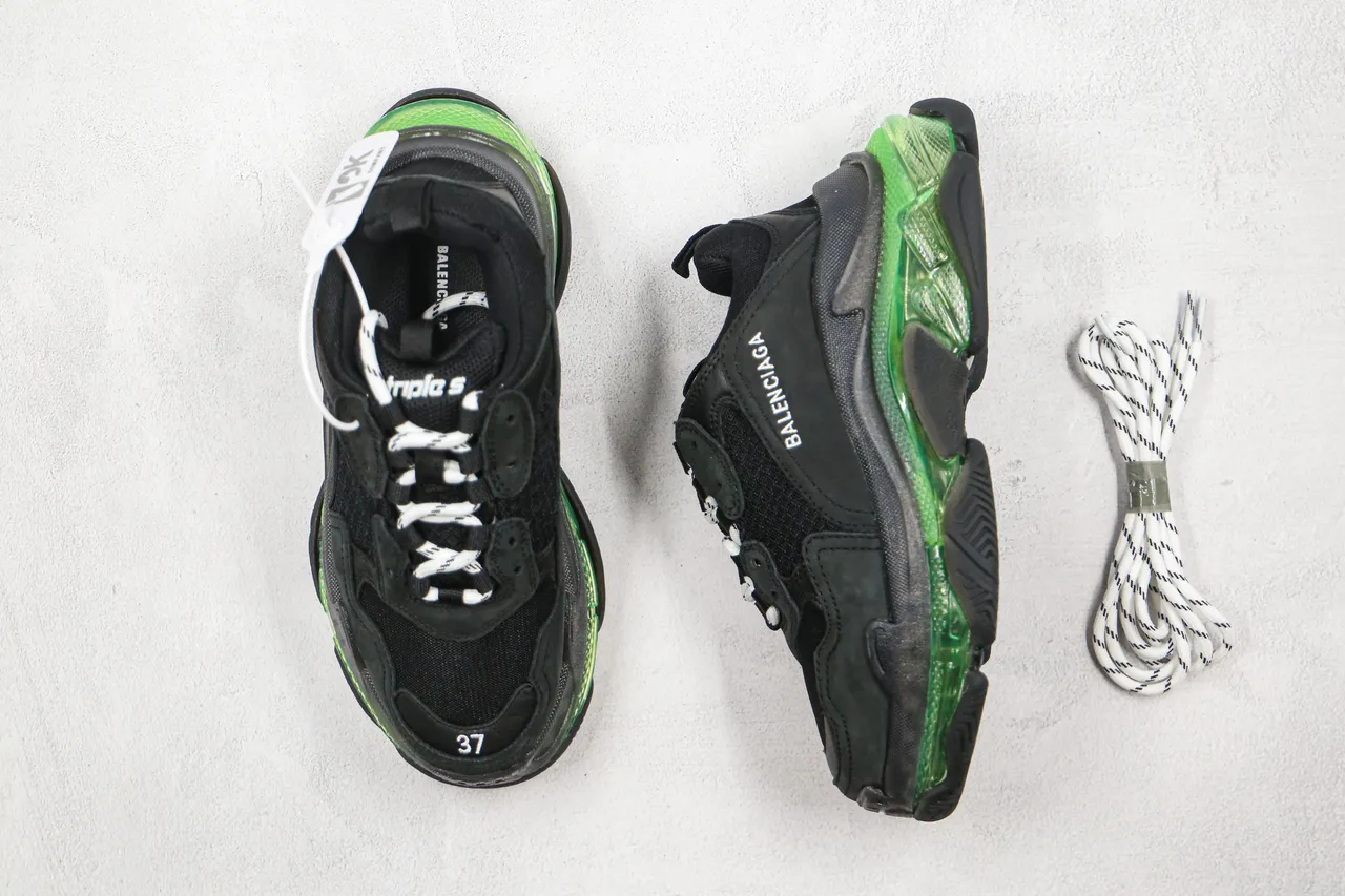 Balenciaga Triple S Preto Verde tênis chunky com sola oversized em camadas, cushioning translúcido 9
