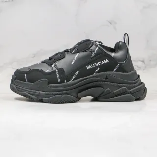 Balenciaga Triple S أحذية رياضية سوداء كاجوال بطبعة Logo-Print سميكة