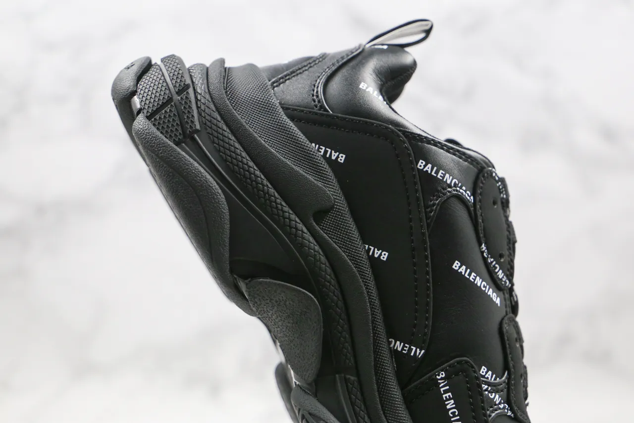 Balenciaga Triple S Tênis Chunky Pretos com Logo-Print 4