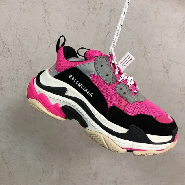 Balenciaga Triple S Sneakers Chunky rose noir blanc 4