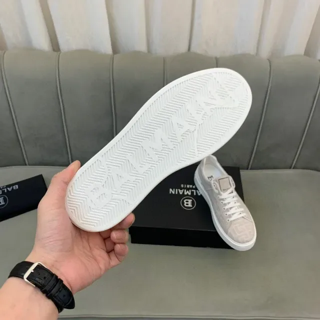 Balmain Beige White Monogrammed Upper Low-Top Lifestyle Sneakers 2