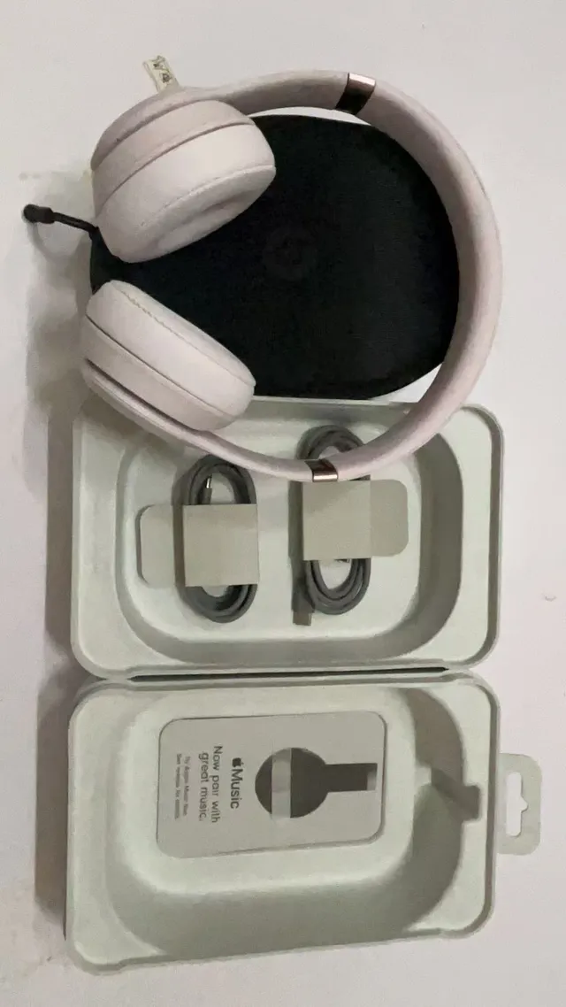 Beats Black Blue Matte Finish Circular Earcups Over-ear Headphones 2
