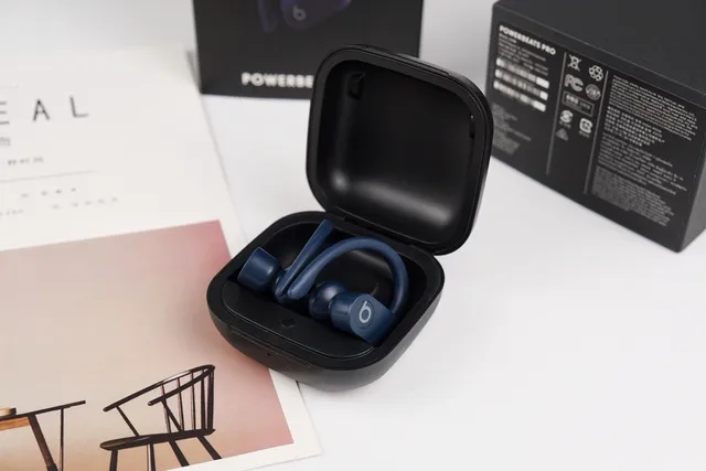 Beats Powerbeats Pro Navy Blue Sports Earphones 4