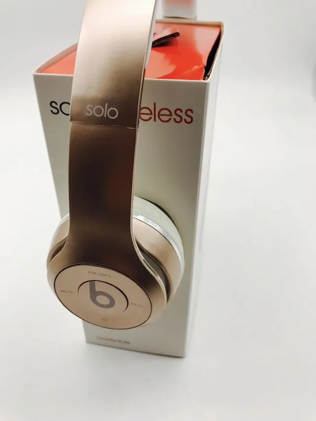 Beats Solo Wireless Special Edition Gold Over-Ear Headphones 5
