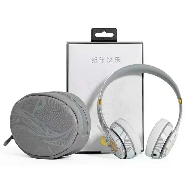 Beats Solo³ Wireless إصدار خاص لعيد رأس السنة سماعات فوق الأذن 2