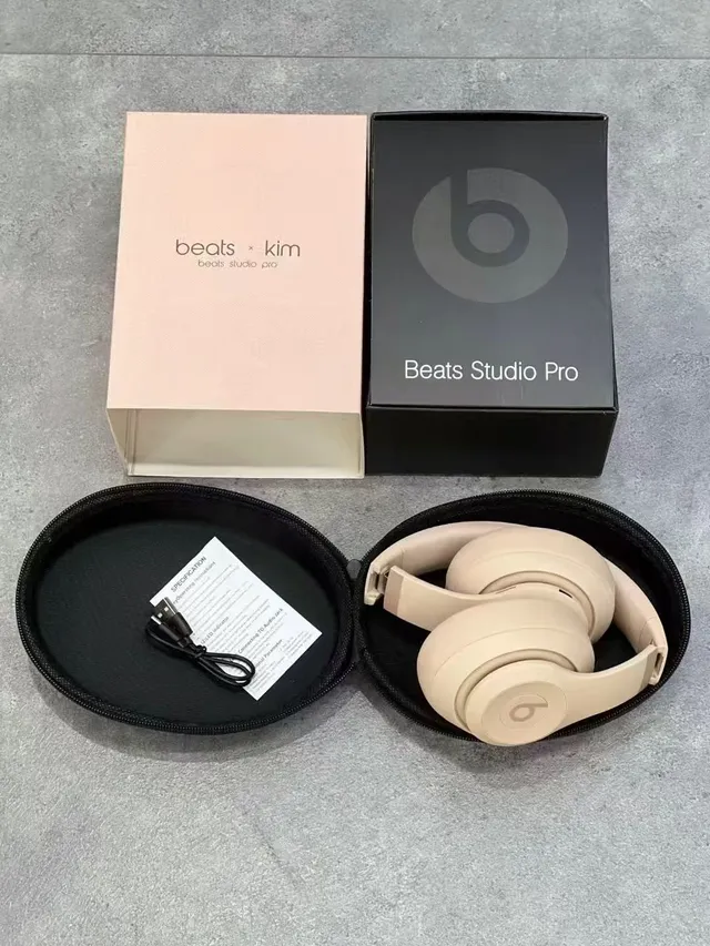 Beats x Kim Studio Pro Fones de ouvido over-ear 5