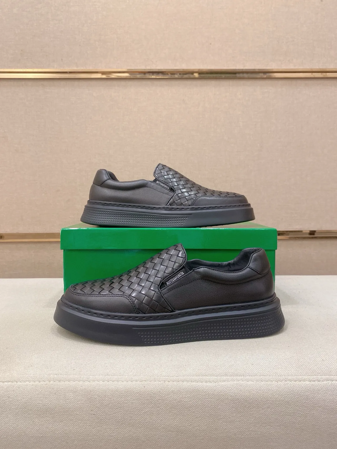 Bottega Veneta Cassette Noir Tissé Intrecciato Cuir Slip-On Construction Mocassins 7