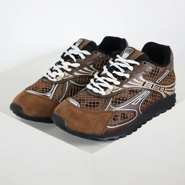 Bottega Veneta Cassette Chaussures Lifestyle Marron en Maille et Daim 2