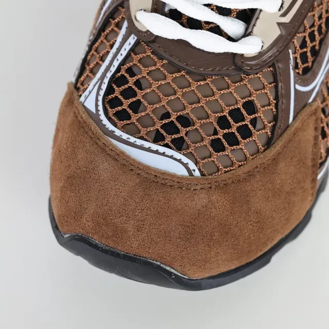Bottega Veneta Cassette Chaussures Lifestyle Marron en Maille et Daim 5