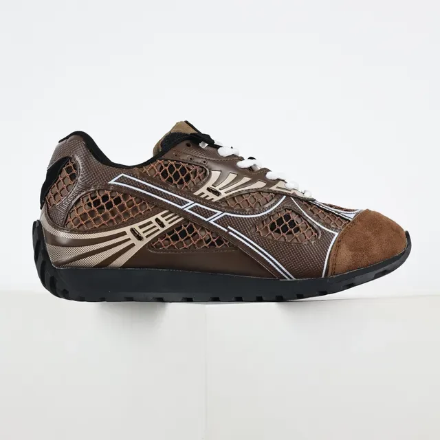 Bottega Veneta Cassette Chaussures Lifestyle Marron en Maille et Daim 7