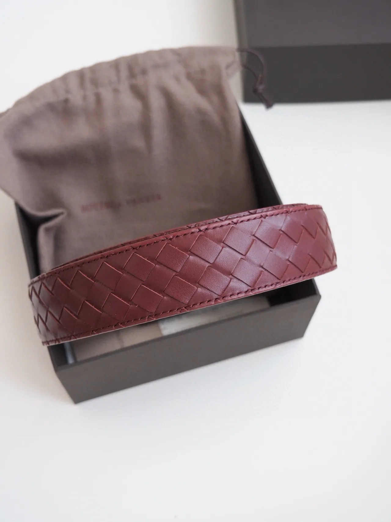 Bottega Veneta Cassette Intrecciato Ceinture en cuir 9
