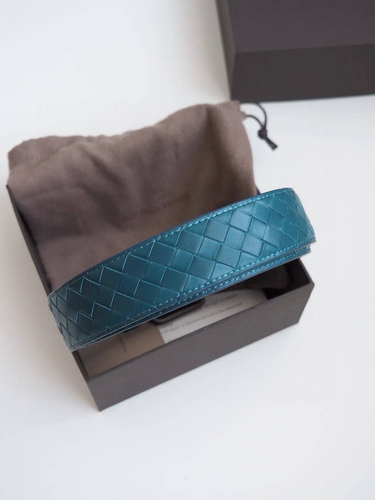 بوتيغا فينيتا إنتيرشياتو منسوج Teal حزام جلدي 9