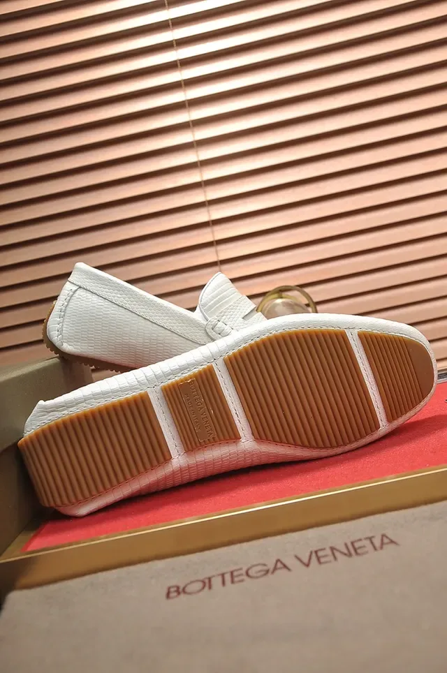 Bottega Veneta Mocassim Couro Texturizado Alça Penny Branco 3