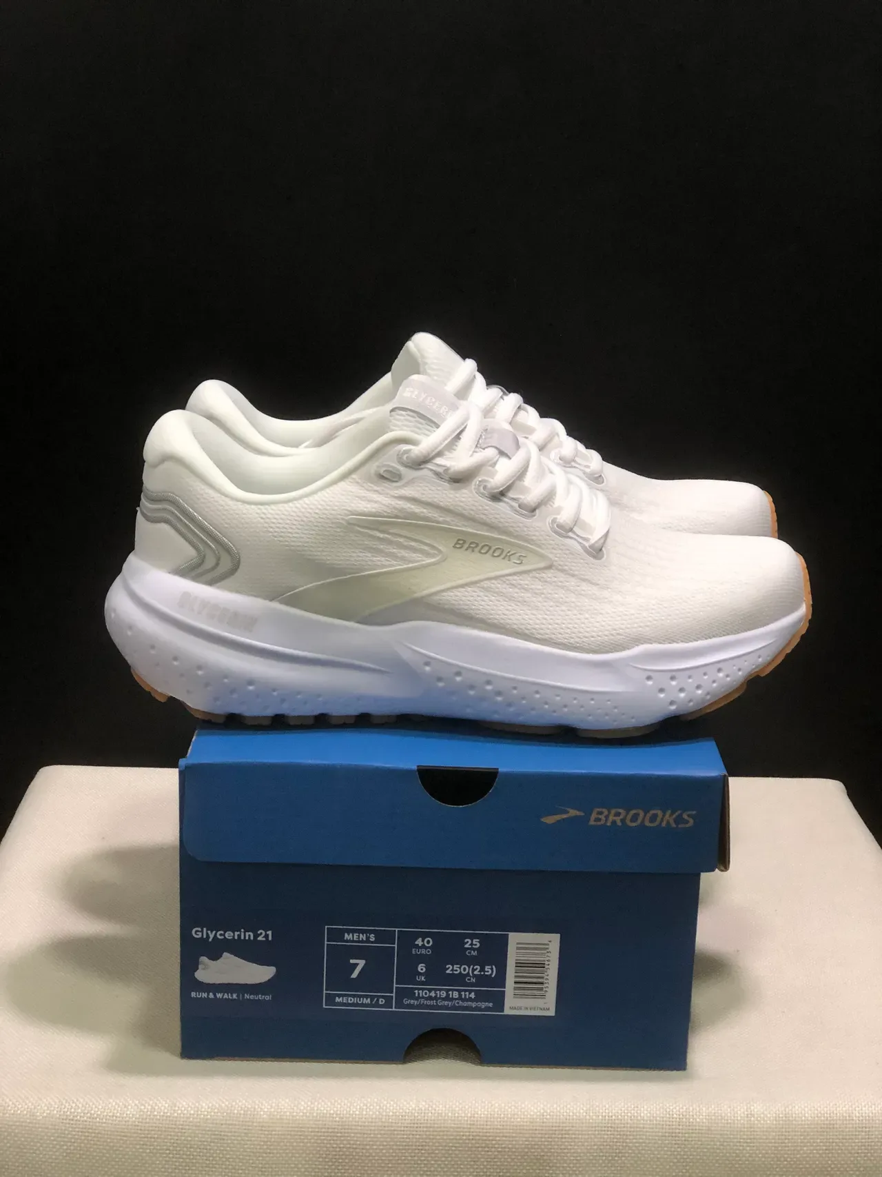 Brooks Glycerin Chaussures de course blanches et gomme 3