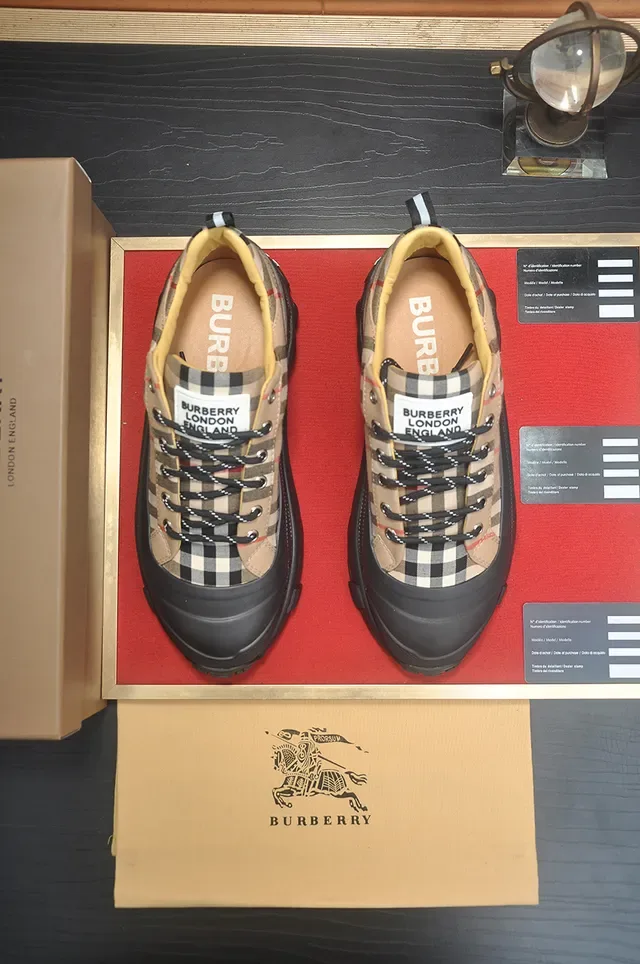 Burberry Beige Noir Semelle Chunky Check Maison Upper Lifestyle Sneakers 5