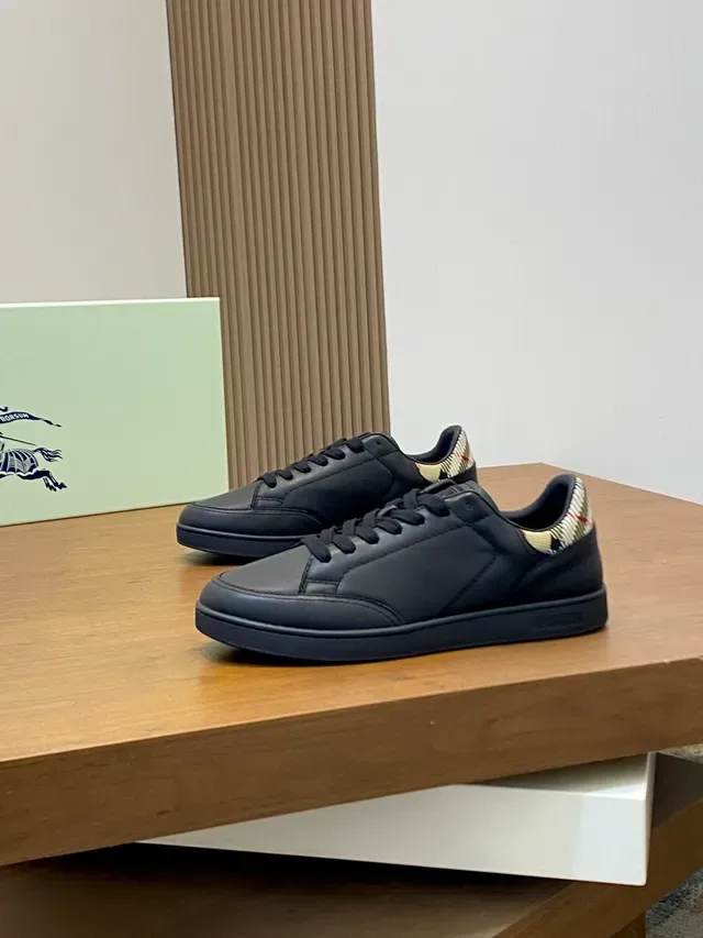 Burberry Noir Multicolore Cuir Lisse Semelle Plate Caoutchouc Sneakers Lifestyle 4