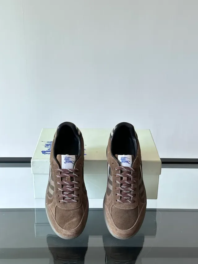 Burberry Sneakers Lifestyle Marron Noir Daim Supérieure Panel Nova Check 4