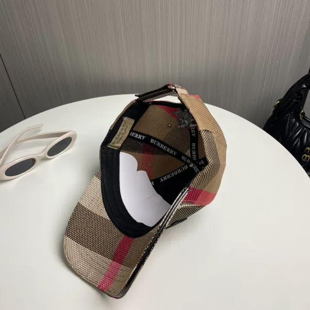 Burberry Check Pattern Embroidered Logo Baseball Cap 4
