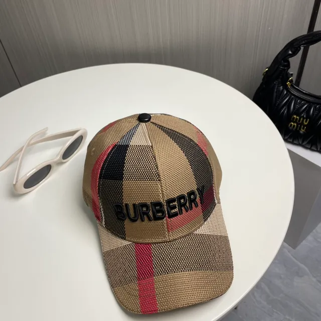Burberry Check Pattern Embroidered Logo Baseball Cap 5