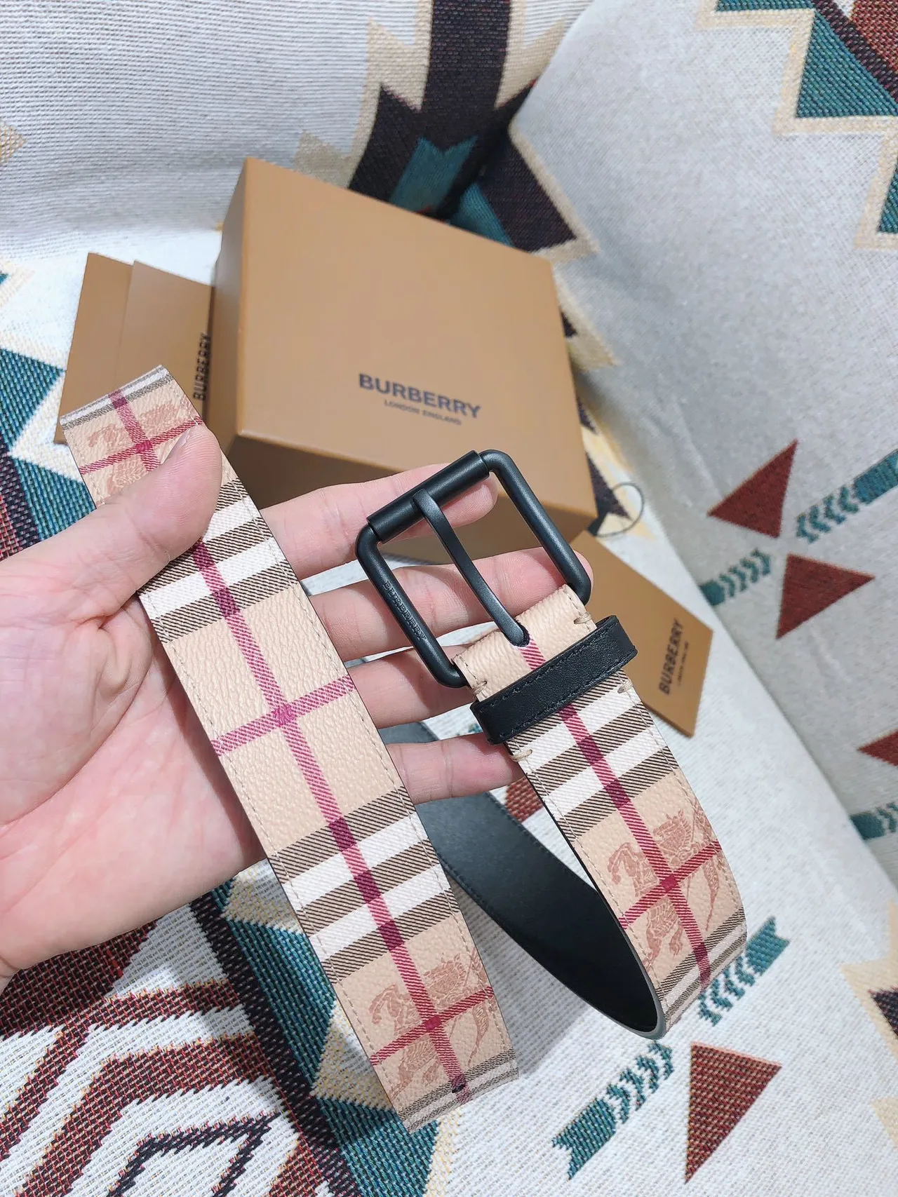 Burberry House Check bege multicolor padrão motivo de cavaleiro ecuestre cinto de couro 8