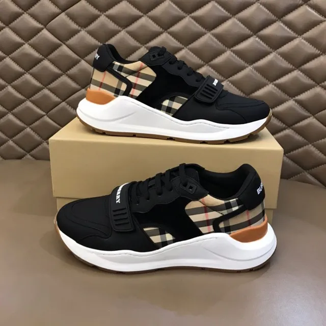Burberry Knight baskets chunky noires et à carreaux 7