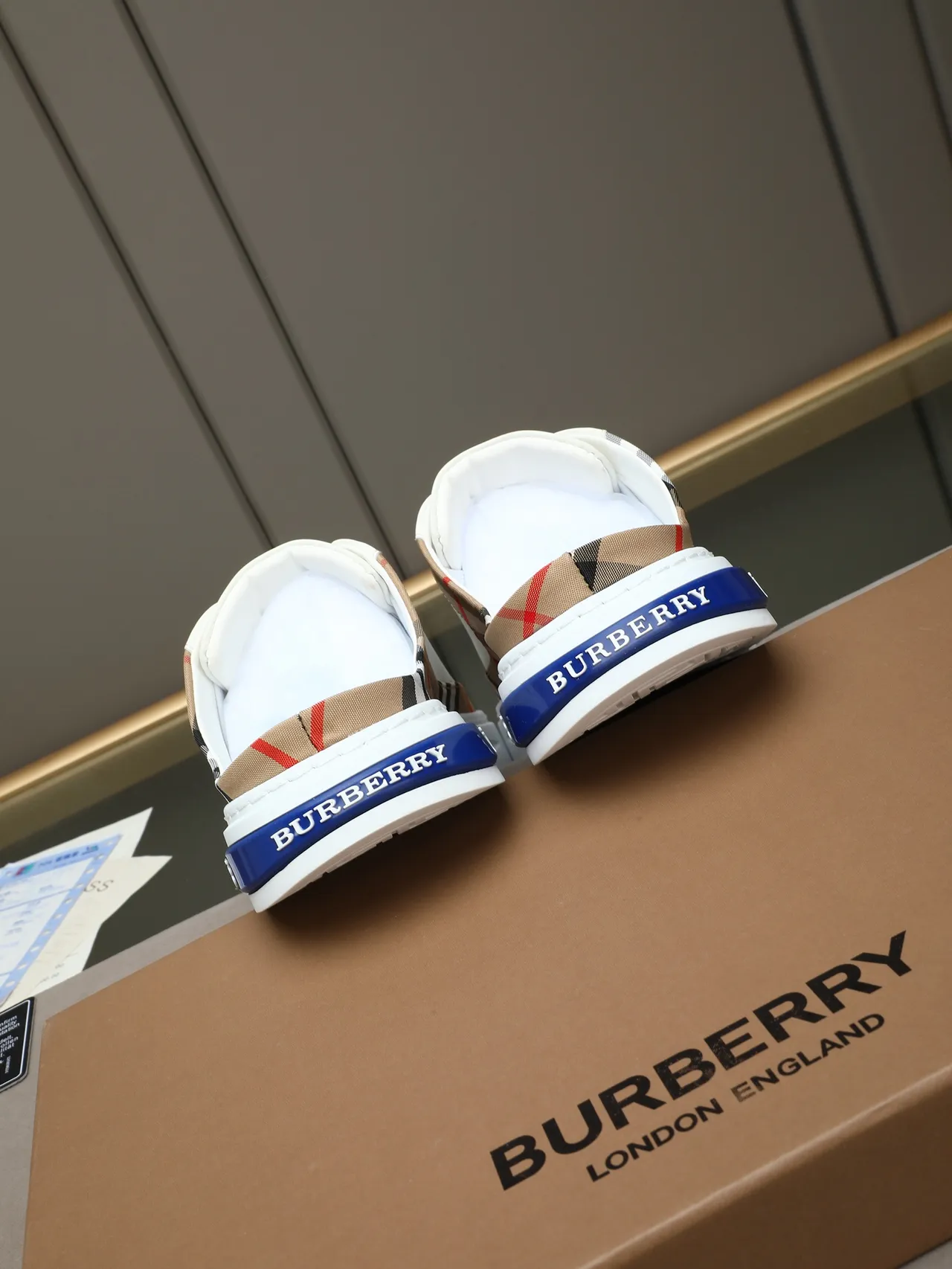 Burberry Knight House Check লেস-আপ মিউল লাইফস্টাইল স্নিকার 4