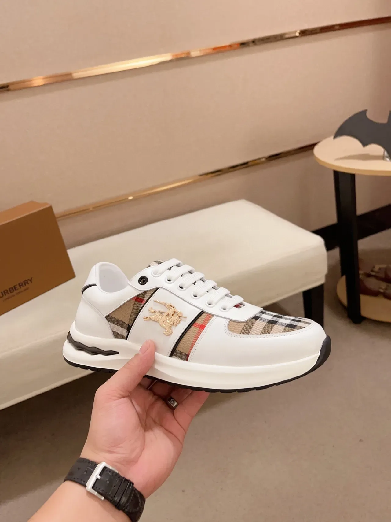 Burberry Knight White و House Check سنيكرز للأسلوب الحياتي 7