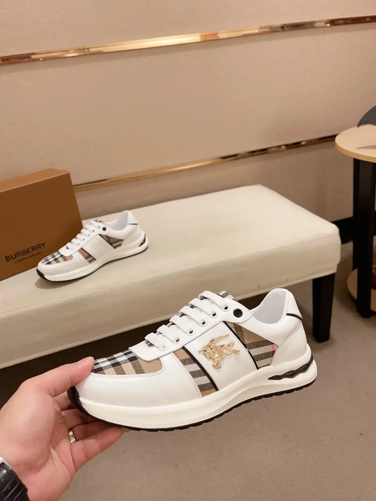 Burberry Knight White و House Check سنيكرز للأسلوب الحياتي 8